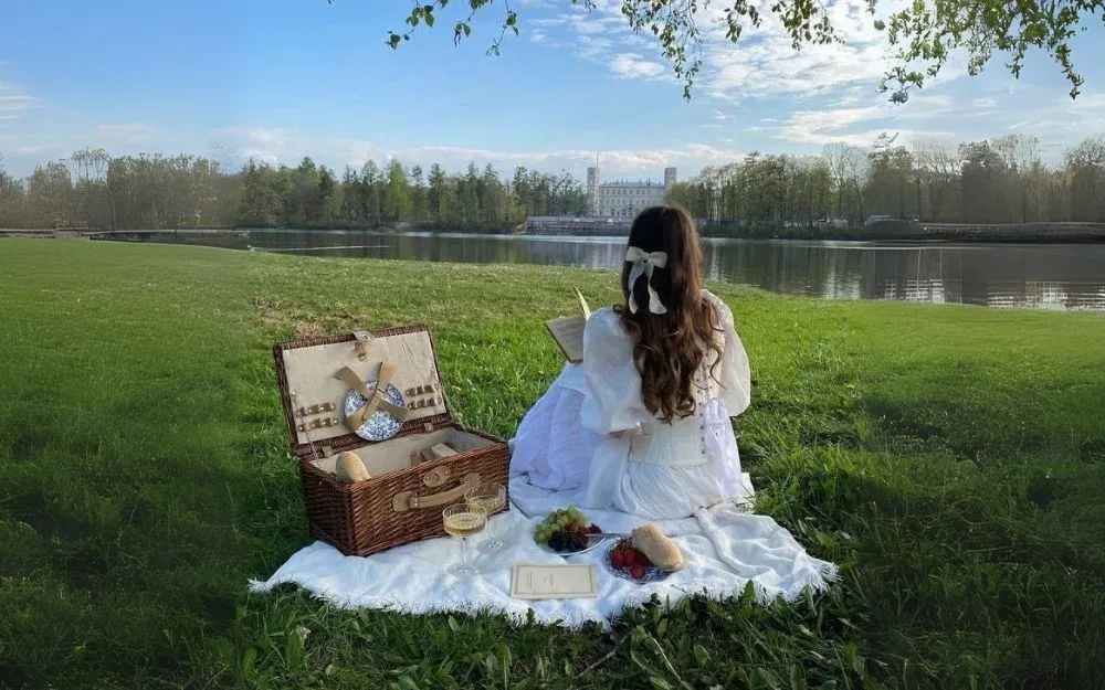 Cottagecore Là Gì? Hướng Dẫn Phối Đồ Theo Phong Cách Cottagecore - 2