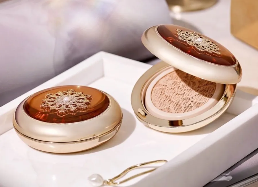 Whoo Cheongidan Radiant Essence Cushion SPF50+/PA+++