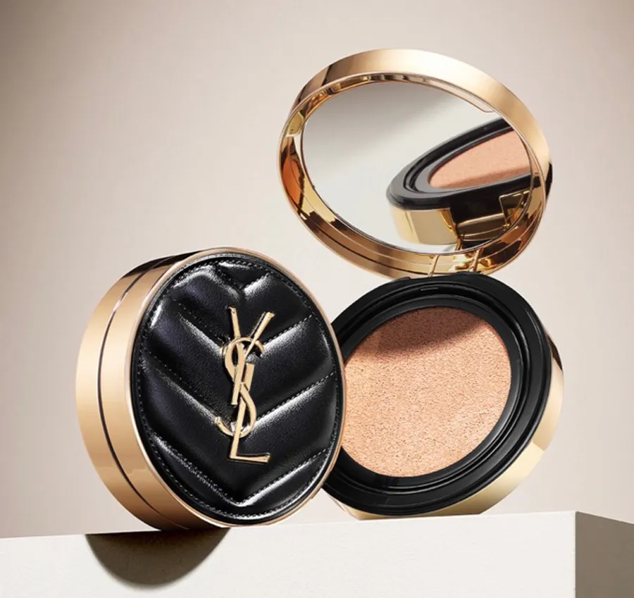 Yves Saint Laurent Le Cushion Encre De Peau Luminous Matte Cushion Foundation