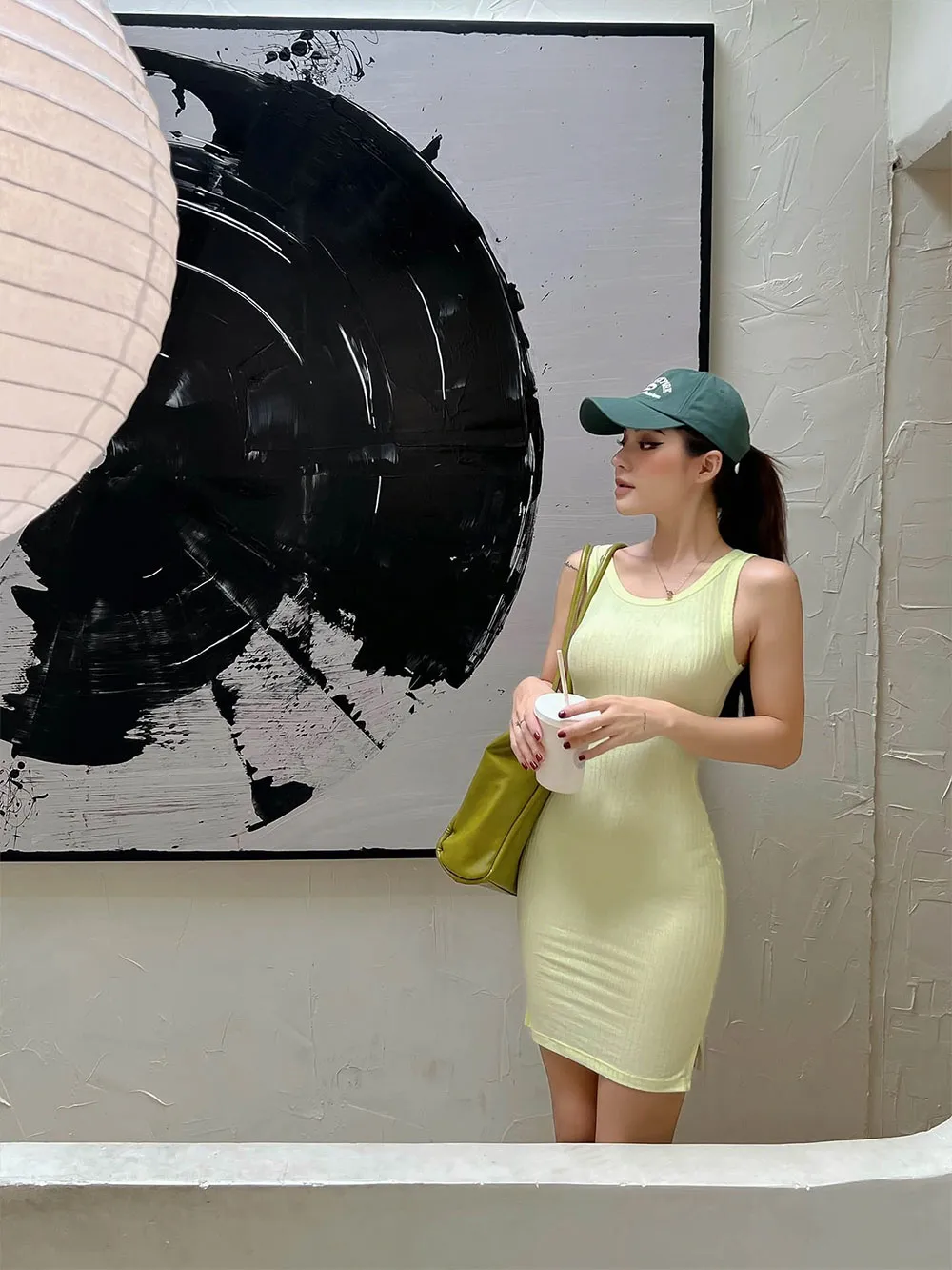 Dáng Đồng Hồ Cát Mặc Gì Đẹp? Gợi Ý Phối Đồ Tôn Dáng Cho Nàng - 5