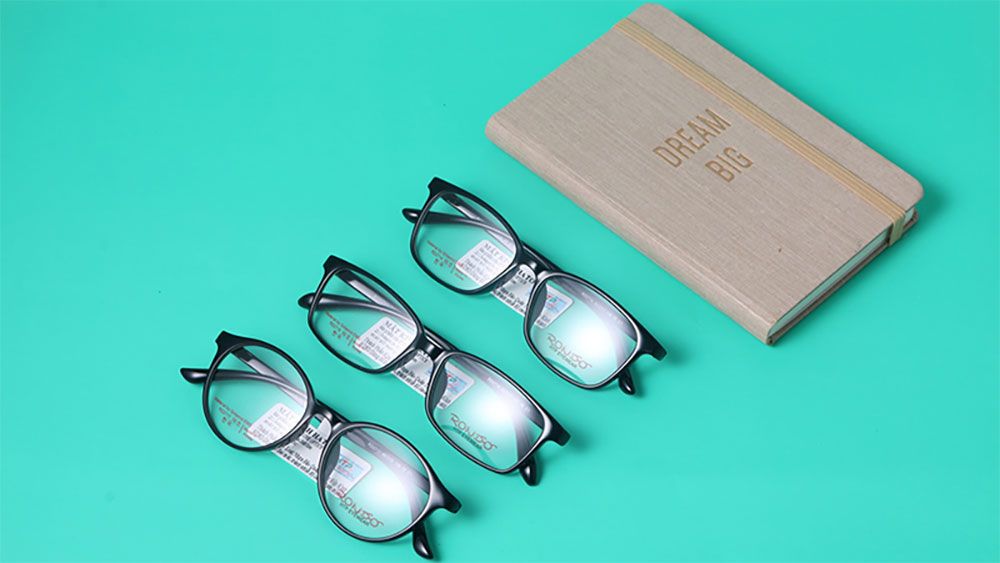 Mắt kính nhựa TR90 là gì? Top 10 kính mắt nhựa TR90 bán chạy - 2