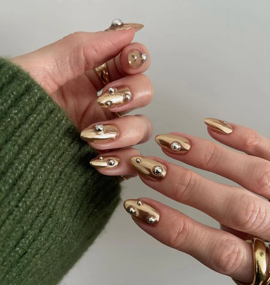 Gold Nails