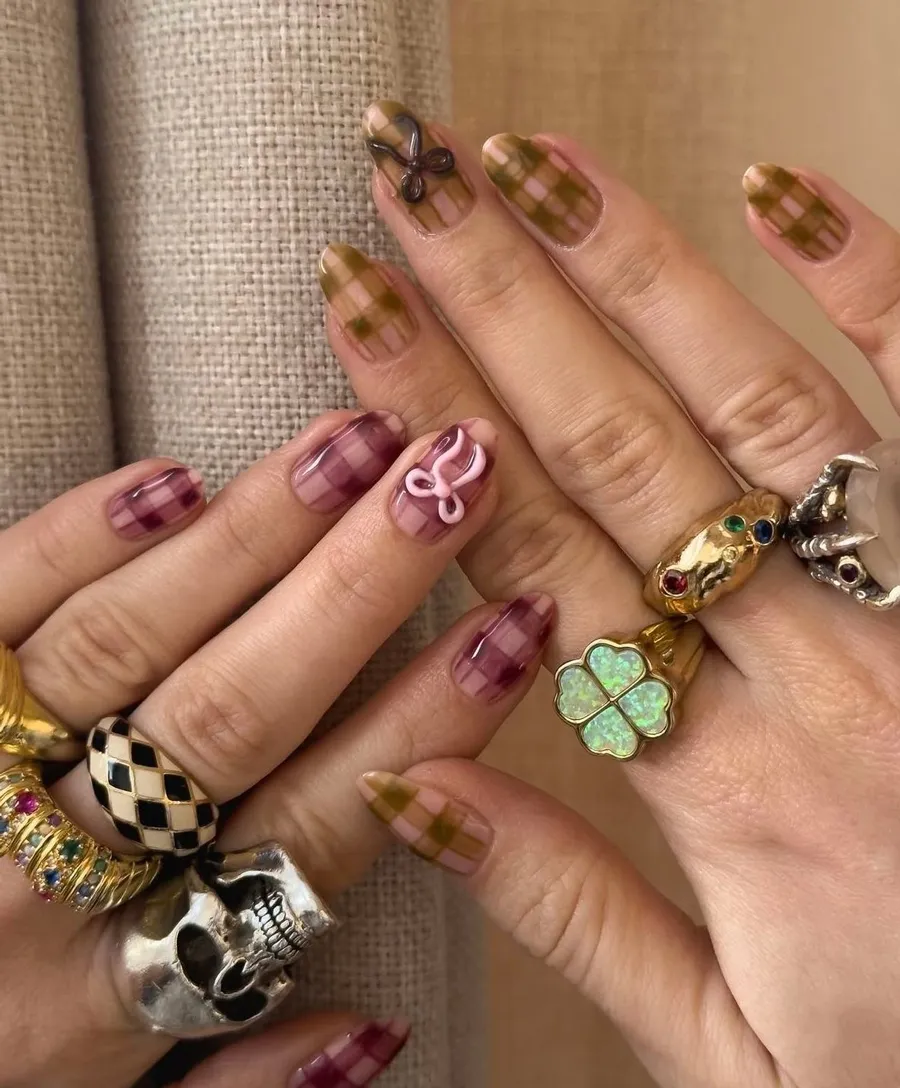 Mẫu nail mùa Thu Gingham