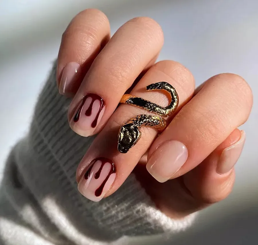 Nail đỏ thẫm ma mị