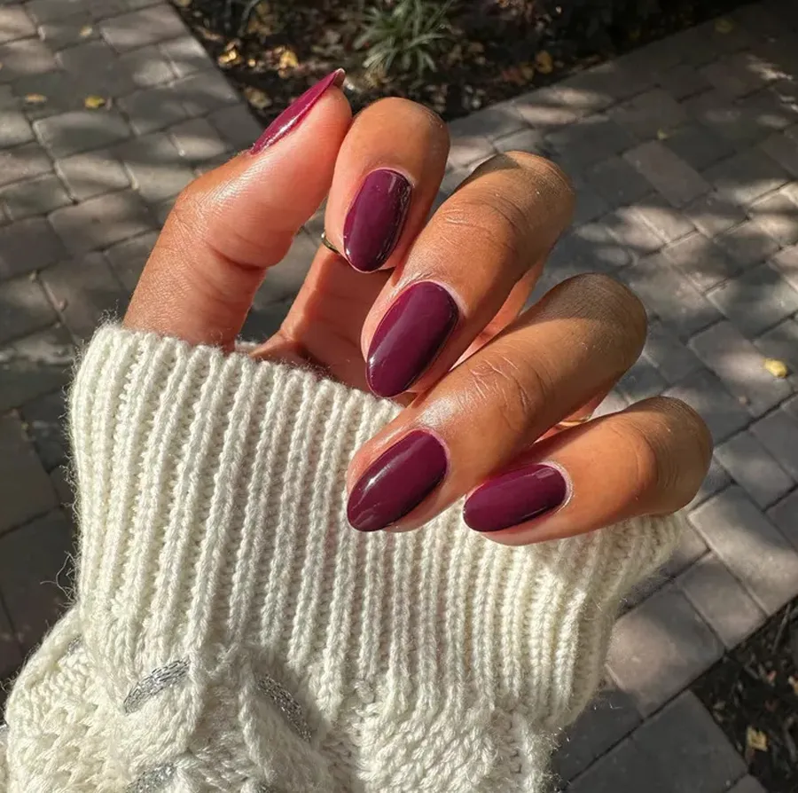 Nail cranberry tím mận quyến rũ