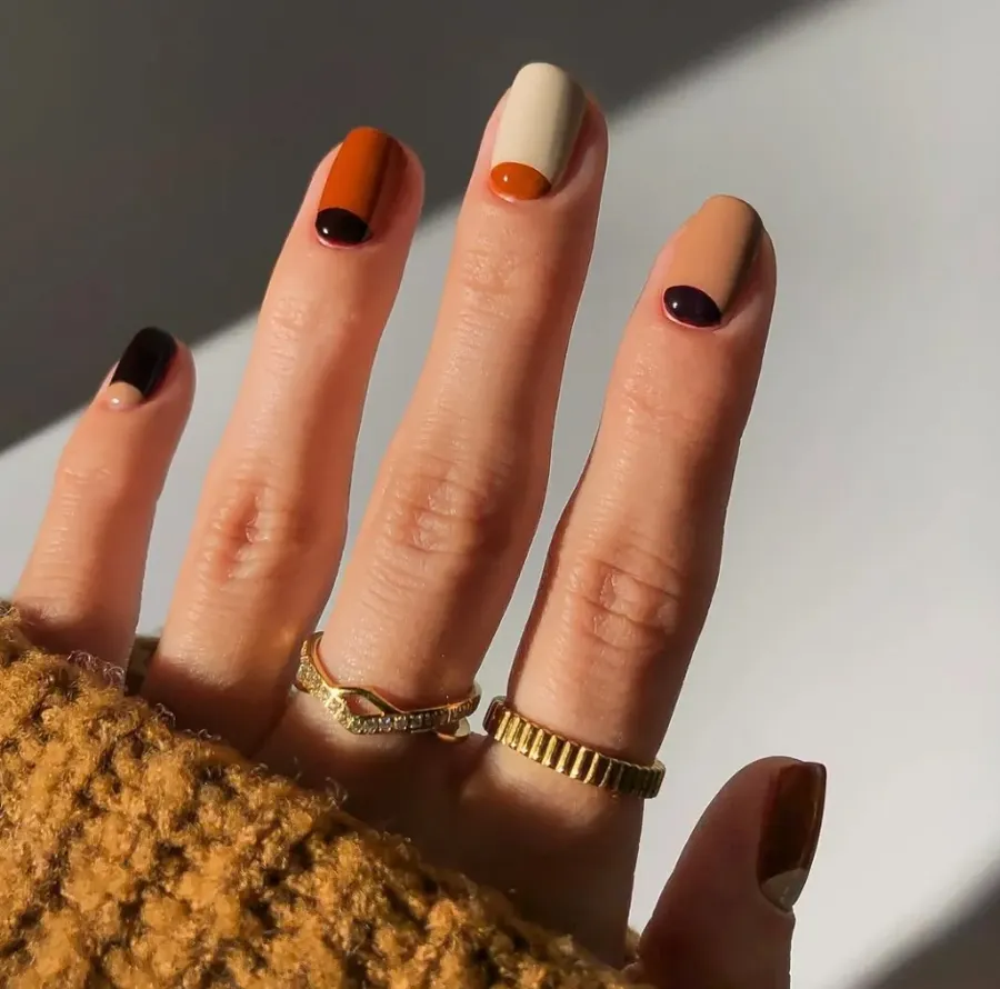 Nail bán nguyệt tối giản