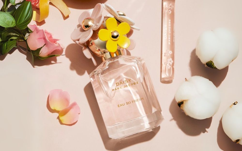 Review Nước Hoa Hình Bông Hoa Hot Hit Trên Thị Trường Hiện Nay - 2