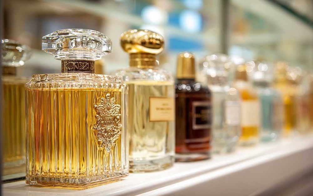 Điểm Danh 5 Nước Hoa Không Mùi Độc Lạ Trên Thị Trường Hiện Nay - 12