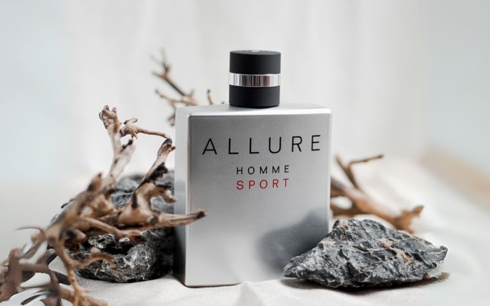 Gợi Ý 10 Chai Nước Hoa Sang Tặng Sếp Nam Cực Sang Trọng, Cao Cấp - 11