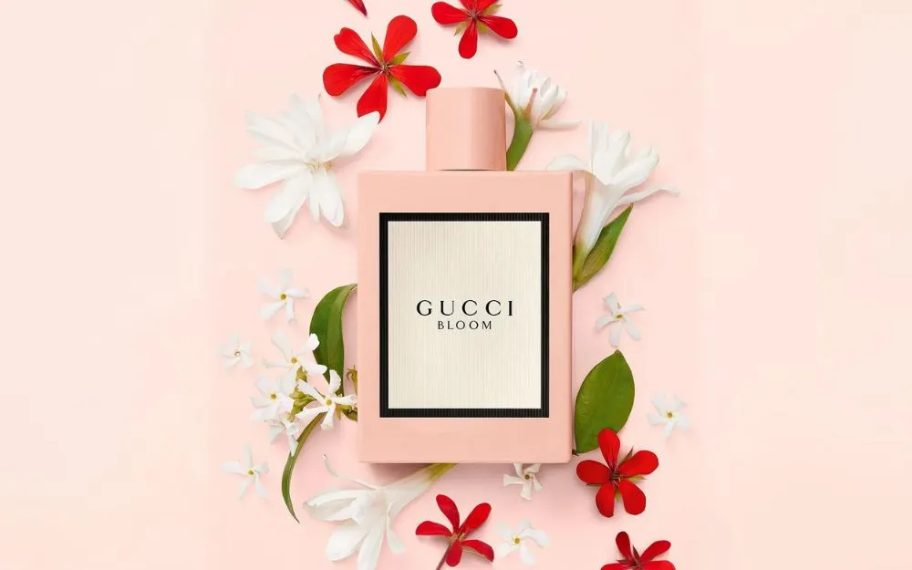 Gợi Ý 10 Nước Hoa Tặng Sếp Nữ Thơm Lâu, Sang Trọng  - 12