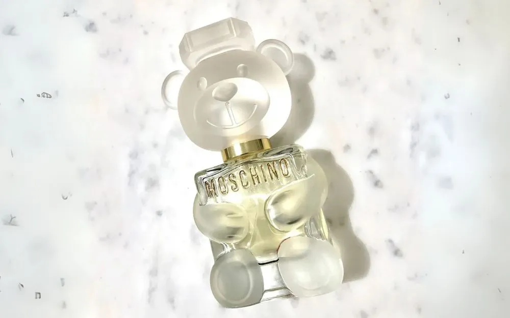 Gợi Ý 10 Nước Hoa Tặng Sếp Nữ Thơm Lâu, Sang Trọng  - 14