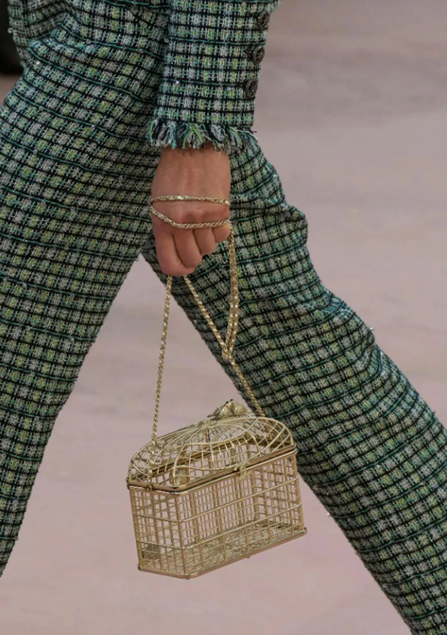Những Thiết Kế Túi Xách Thu Đông 2025 Gây Ấn Tượng Tại Sàn Diễn Quốc Tế - 1