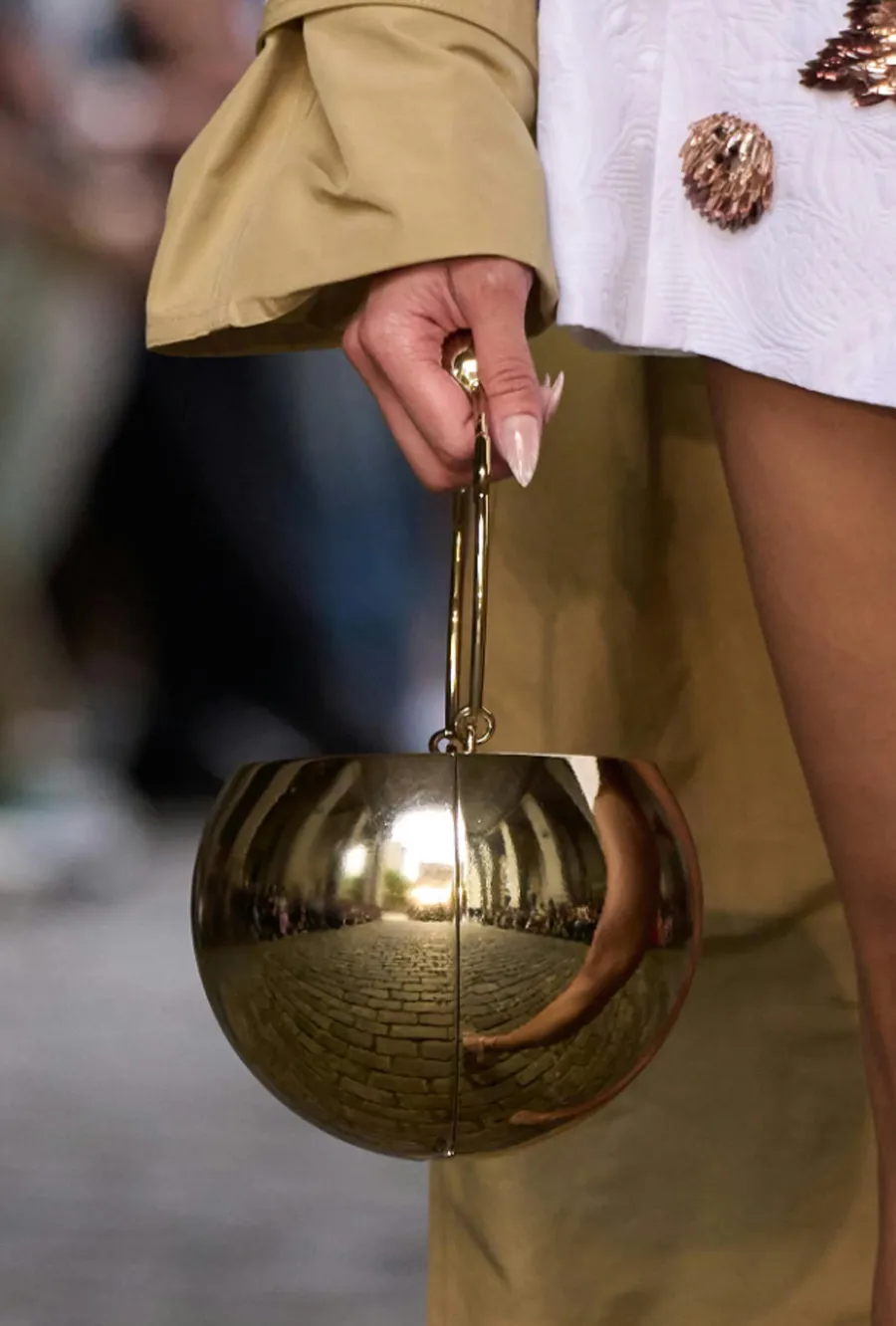 Những Thiết Kế Túi Xách Thu Đông 2025 Gây Ấn Tượng Tại Sàn Diễn Quốc Tế - 6