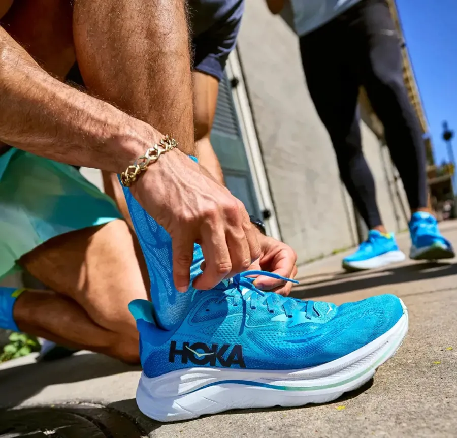 Hoka Clifton 10