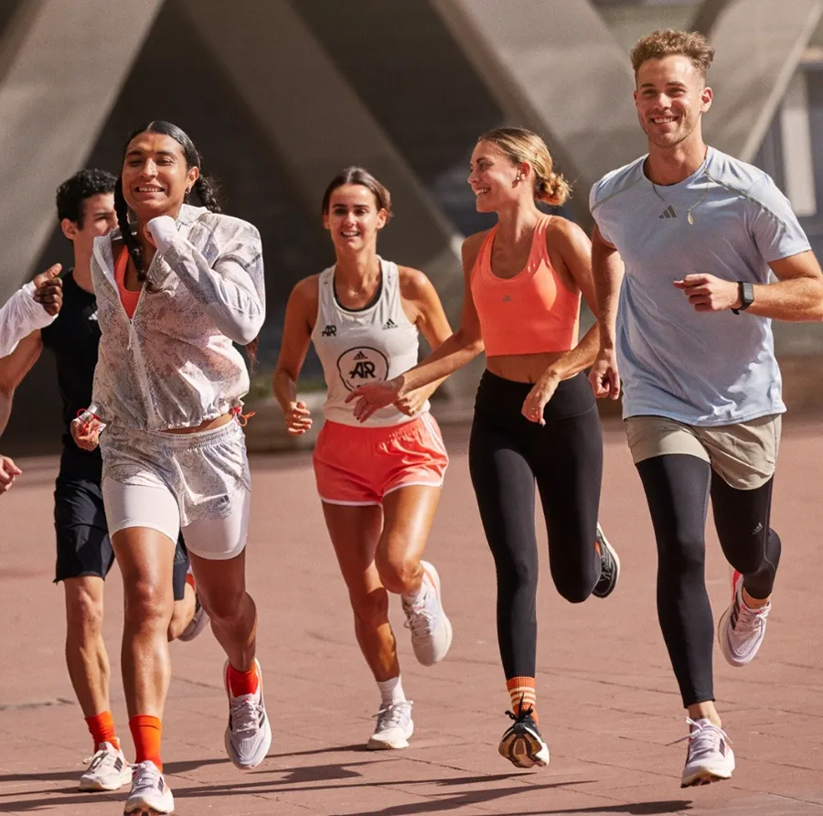 Top 10 thương hiệu quần áo chạy bộ được yêu thích