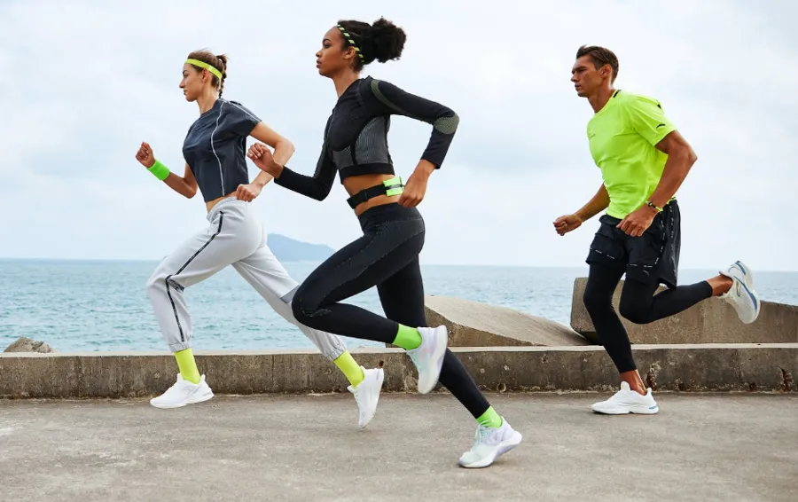 Top 10 thương hiệu quần áo chạy bộ được yêu thích