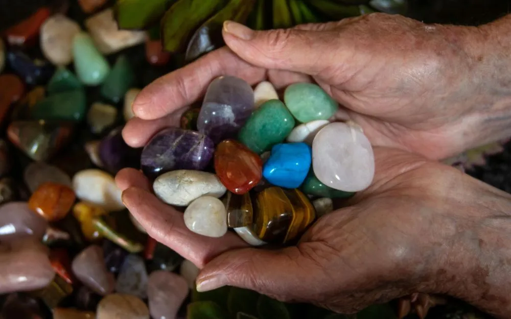 Vòng Mã Não Là Gì? Ý Nghĩa Và Công Dụng Khi Đeo Vòng Mã Não - 1