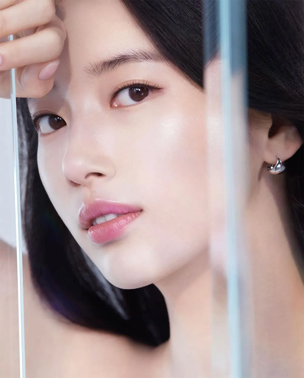 No Eye Makeup - Xu Hướng Làm Đẹp Thống Trị Năm 2025 - 7