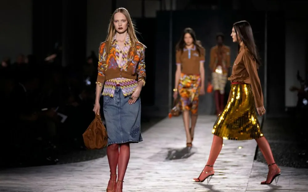 Phong Cách Y2K Là Gì? Phân Tích Chi Tiết Xu Hướng Thời Trang Y2K - 5