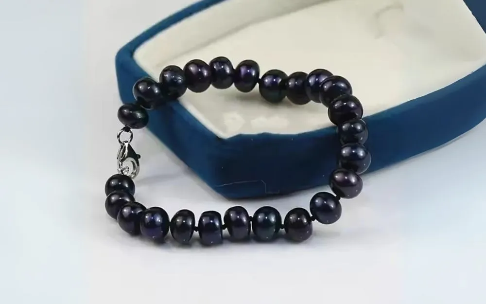 1988 Mệnh Gì Hợp Màu Gì? Gợi Ý Các Mẫu Trang Sức Thu Hút May Mắn - 10