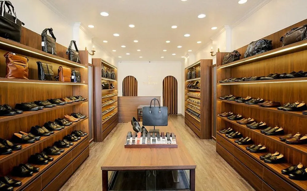 Top 10 Địa Chỉ Mua Giày Tây TPHCM Uy Tín, Giá Phải Chăng - 4