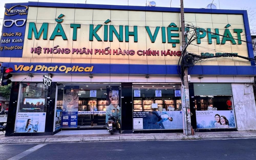 Top 10 Địa Chỉ Mua Mắt Kính Uy Tín Ở TPHCM Chính Hãng, Giá Tốt - 7