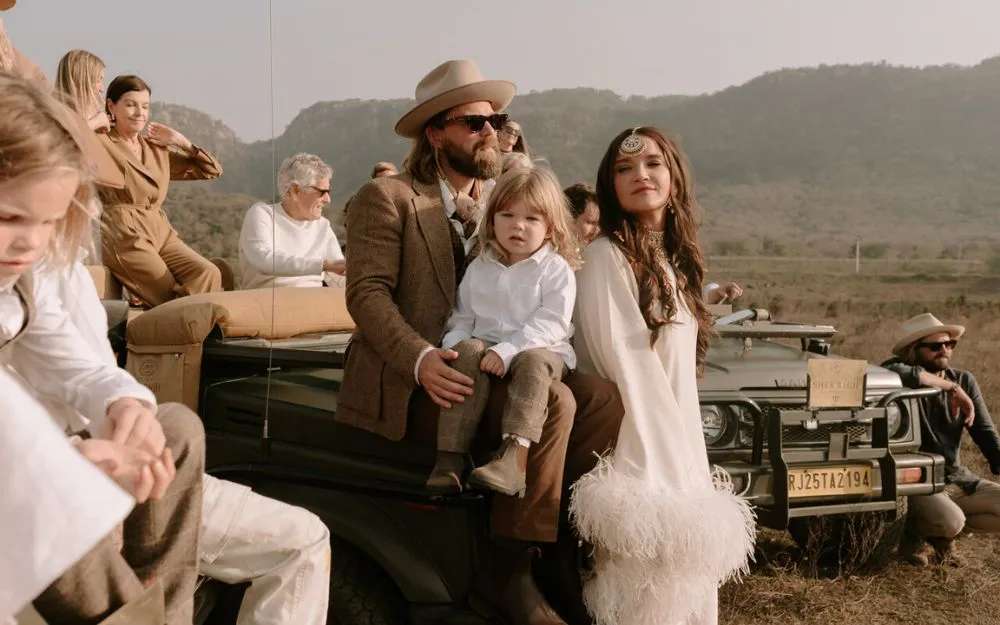 Dresscode Đám Cưới Là Gì? Top 5 Dresscode Trendy, Thanh Lịch - 6