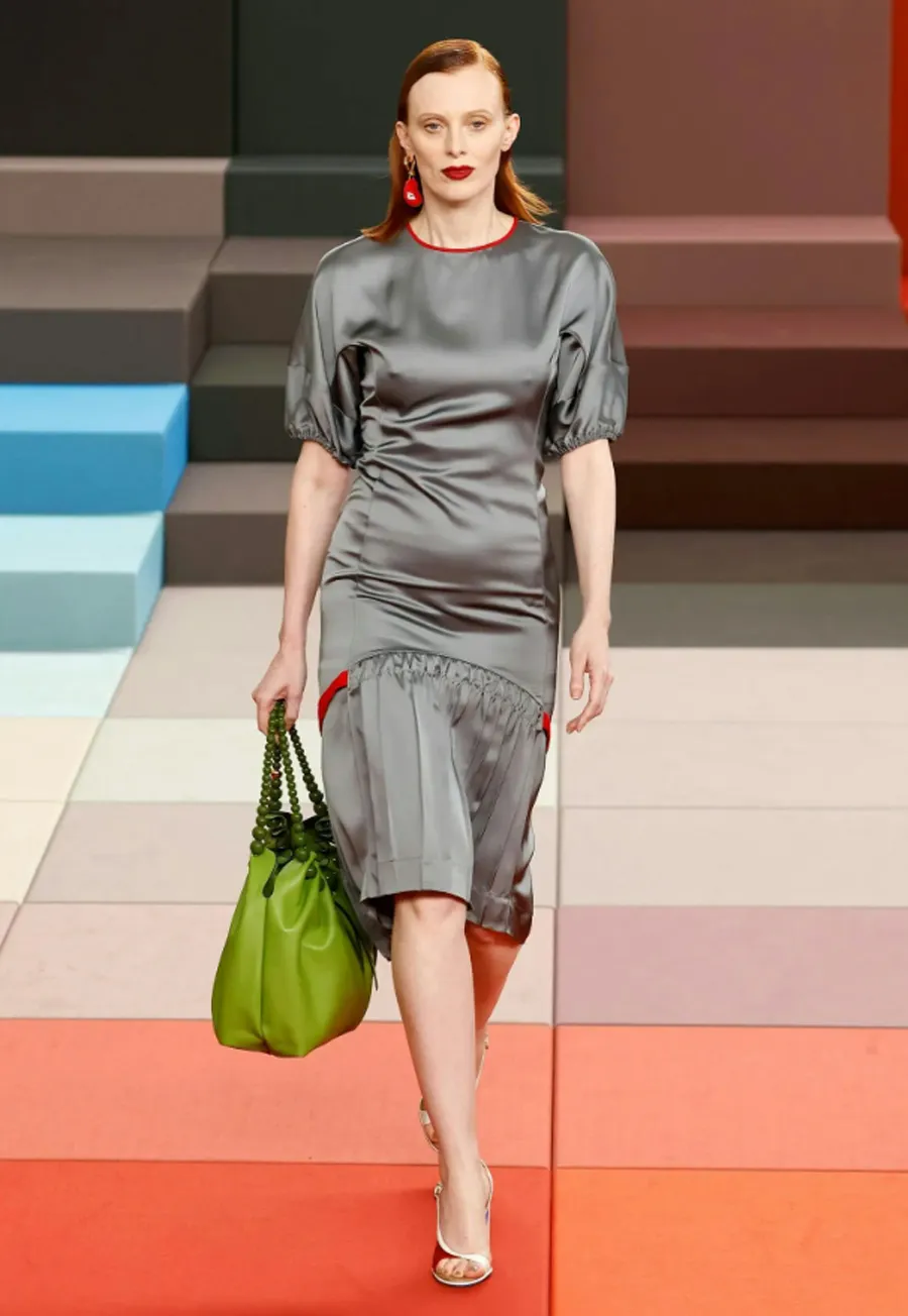 Fendi Xuân/Hè 2026: Khi kí ức thị giác biến thành một lãnh địa rực rỡ - 7