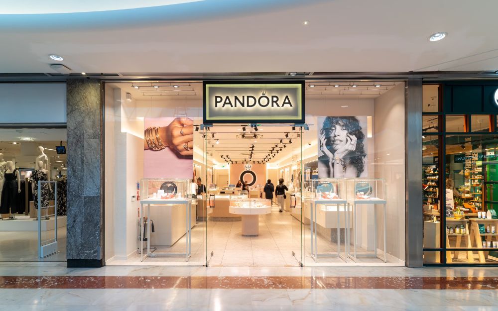 Review Top 5 Khuyên Tai Pandora Bán Chạy, Được Ưa Chuộng Hiện Nay - 1