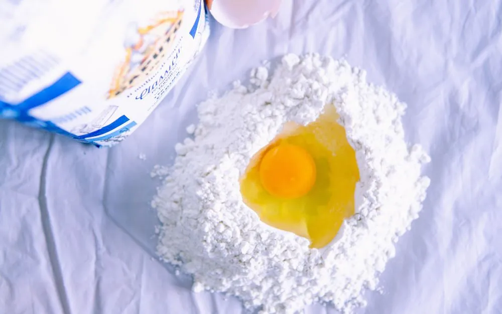 Top 5 Cách Làm Mặt Nạ Lòng Đỏ Trứng Gà Hỗ Trợ Giảm Nám Hiệu Quả - 4