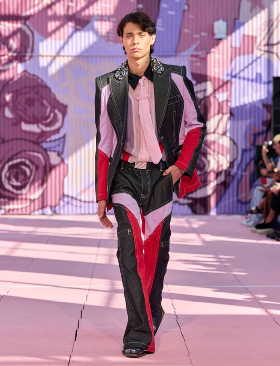 Off-White Xuân Hè 2026: Khi di sản đường phố New York hòa trong nhịp disco thập niên 70 - 8