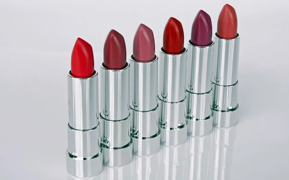 Yêu Xa Nên Tặng Quà Gì Cho Bạn Gái? Gợi Ý 15 Món Quà Hot Hit - 3