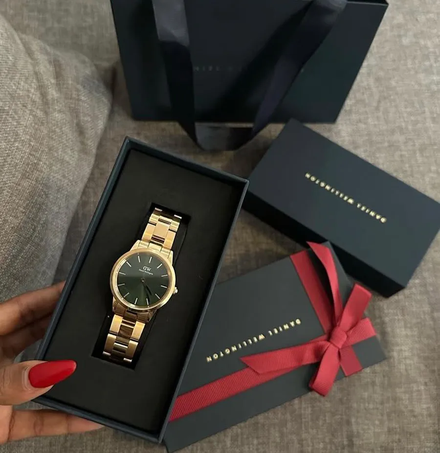 Cách chọn đồng hồ tặng 20/10 tinh tế 