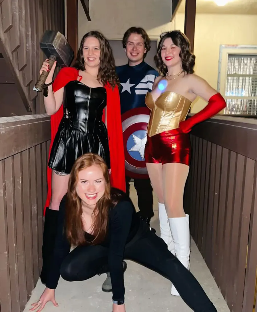 Trang Phục Cosplay Siêu Anh Hùng