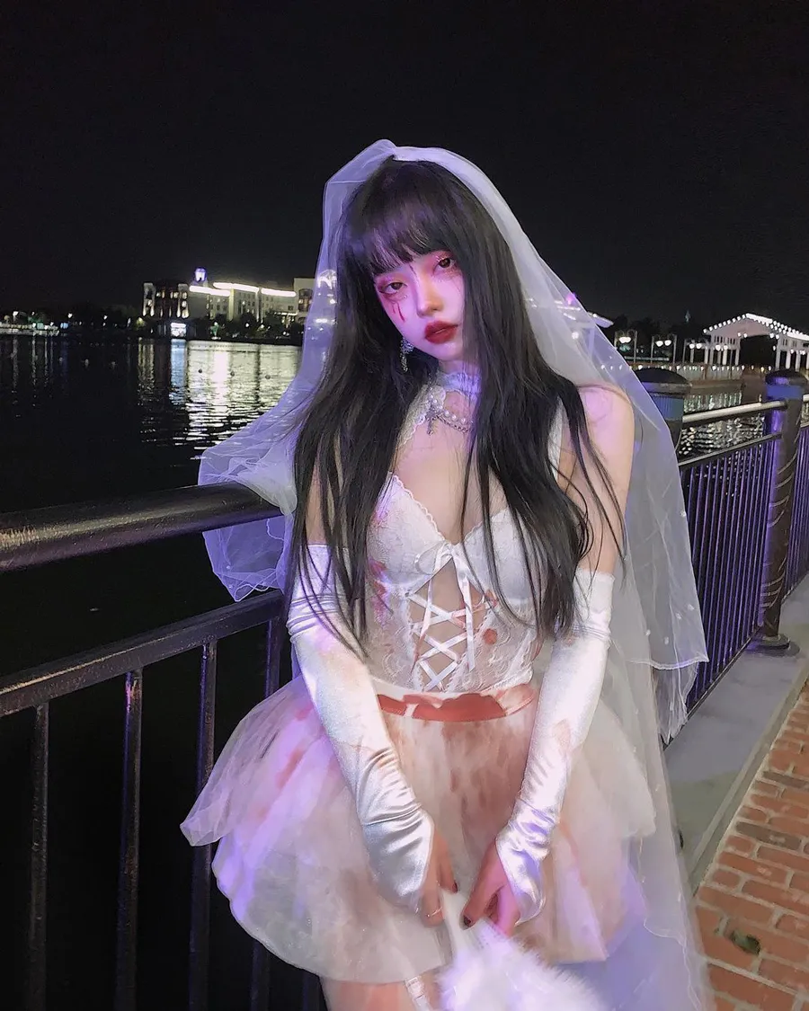 Mix Đồ Cô Dâu Kinh Dị