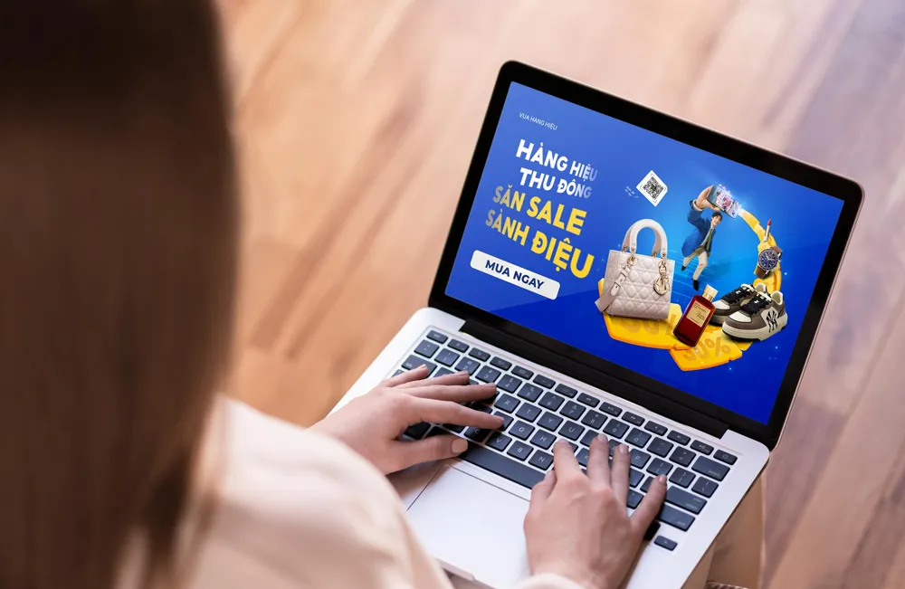 Ưu Đãi Voucher Tháng 10 Từ Vua Hàng Hiệu