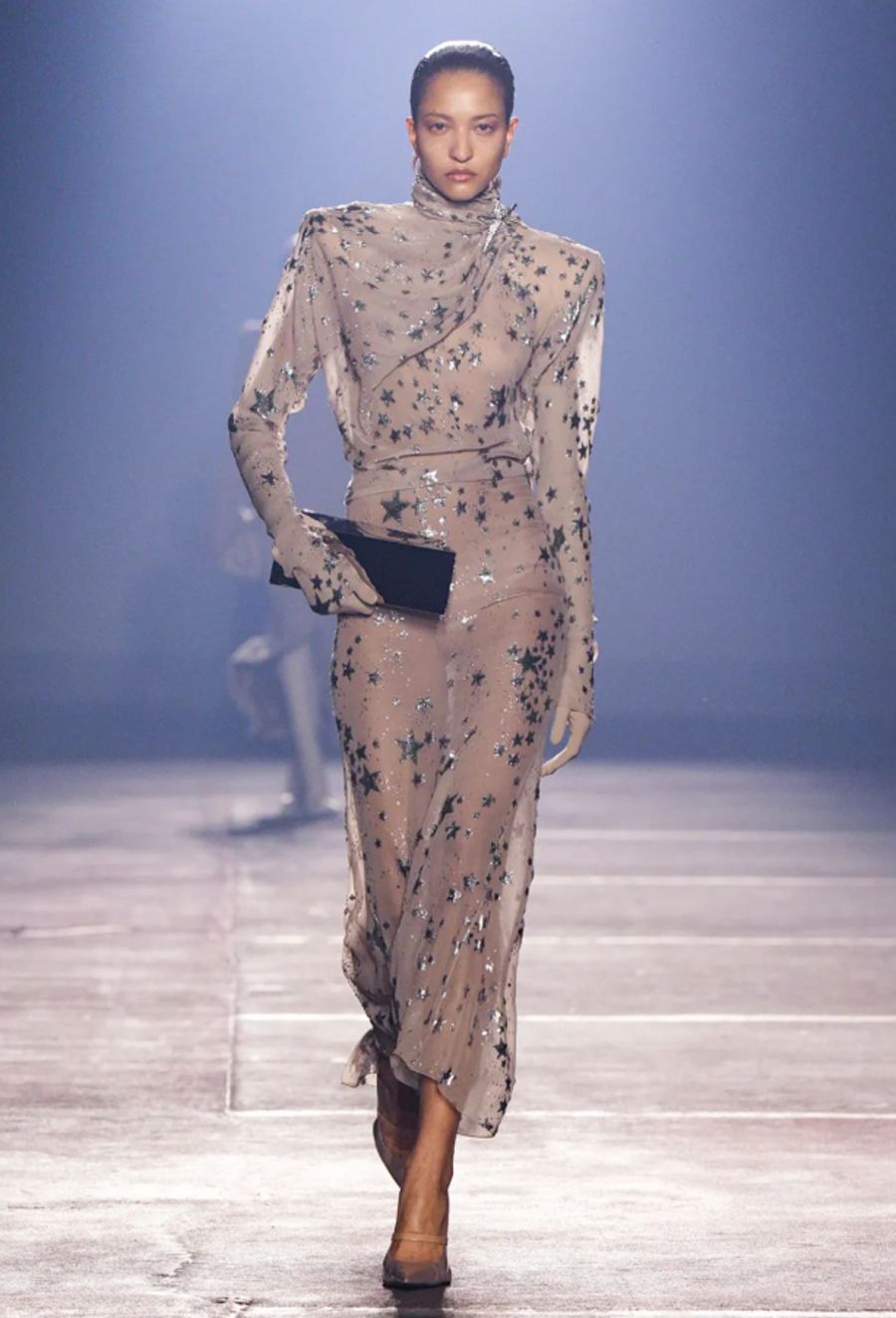 Mugler Xuân/Hè 2026: Lời kêu gọi quyến rũ và cám dỗ thơ mộng với “Stardust Aphrodite” - 20