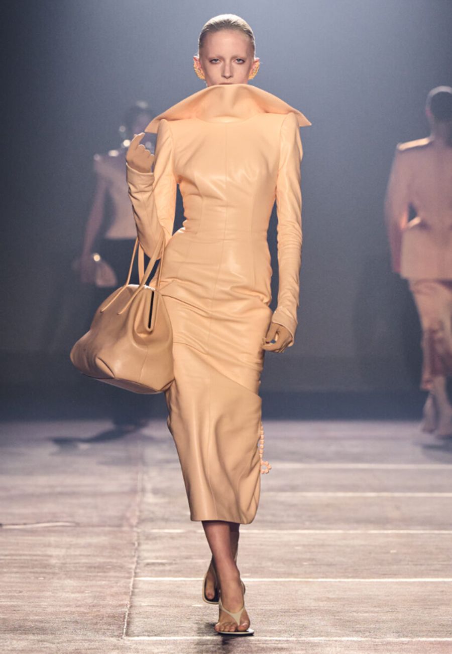 Mugler Xuân/Hè 2026: Lời kêu gọi quyến rũ và cám dỗ thơ mộng với “Stardust Aphrodite” - 6