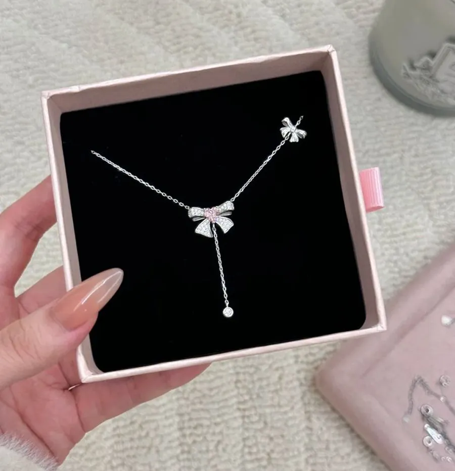 Quà tặng thời trang và phụ kiện