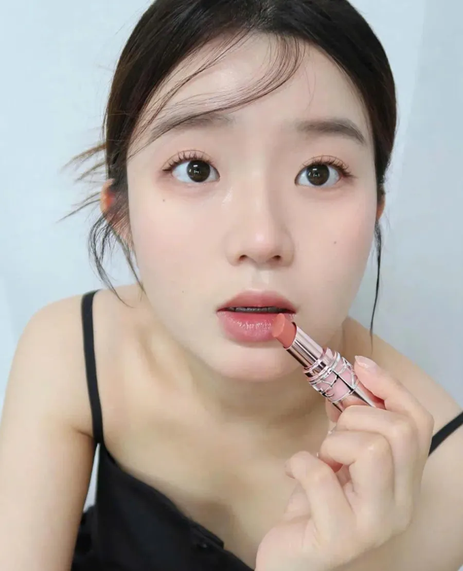 YSL Loveshine Candy Glow 44B Nude Lavalliere