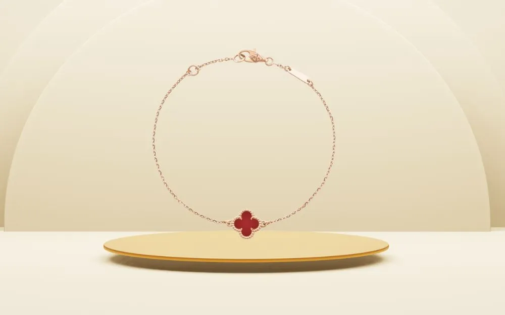 Top 10 Vòng Tay Van Cleef Bán Chạy, Được Săn Đón Hiện Nay - 3