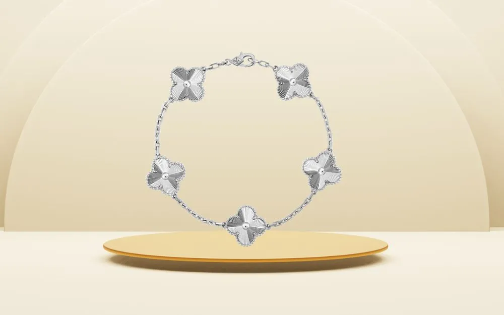 Top 10 Vòng Tay Van Cleef Bán Chạy, Được Săn Đón Hiện Nay - 13