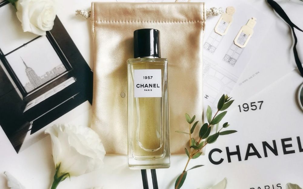 Top 10 Nước Hoa Mùi Xạ Hương Cho Nữ Thơm Lâu, Quyến Rũ 2025 - 14