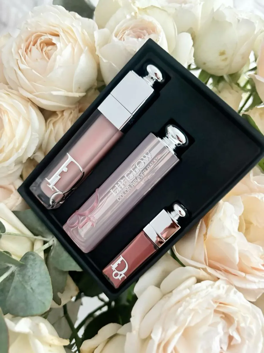 Cách chọn son môi hợp với cô giáo