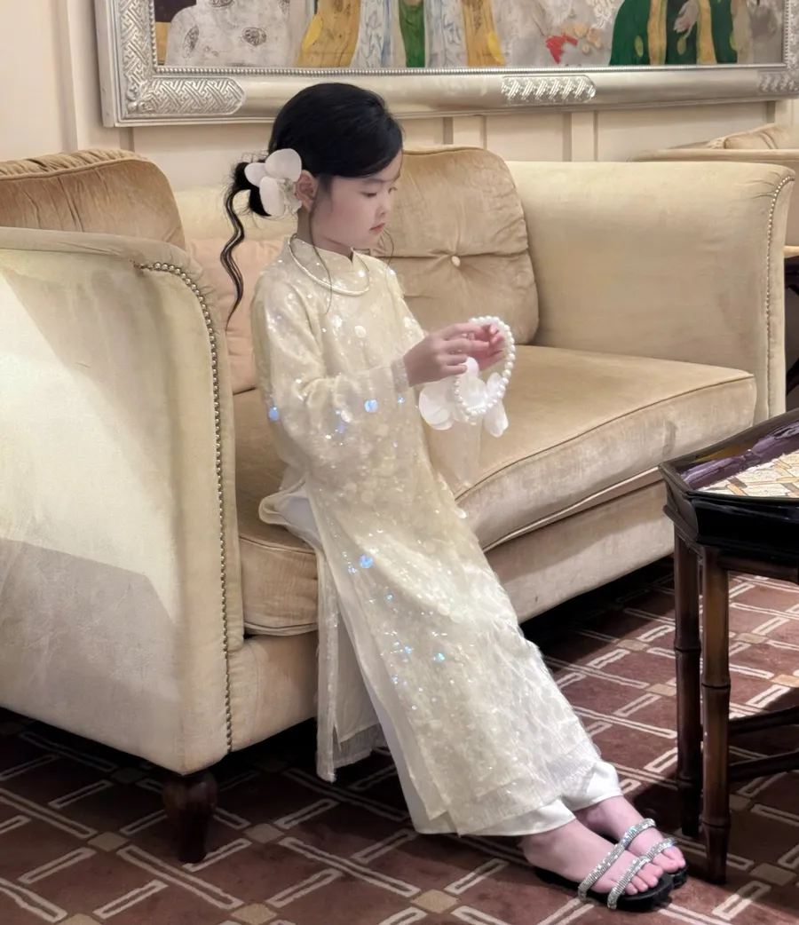 Áo dài kim sa cho bé gái 