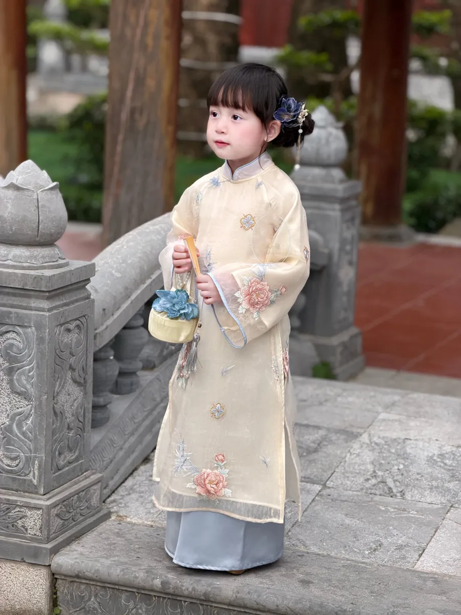 Áo dài cách tân trẻ em cao cấp vải voan