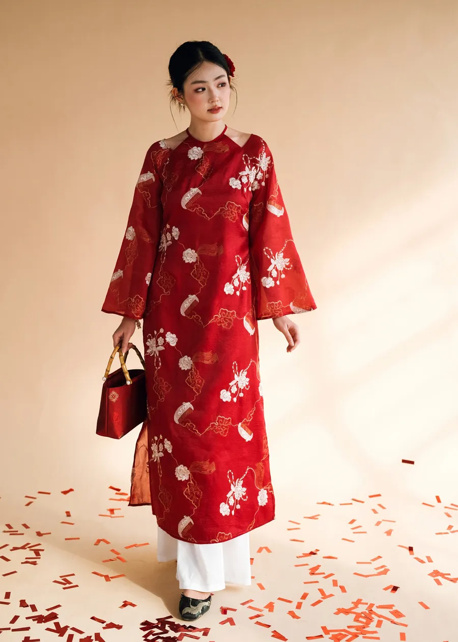 Gợi ý tone makeup khi mặc áo dài đỏ