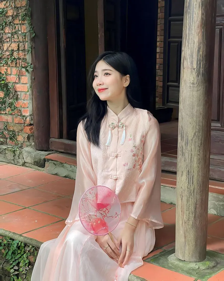 Cách chọn áo khoác phối với áo dài phù hợp nhất