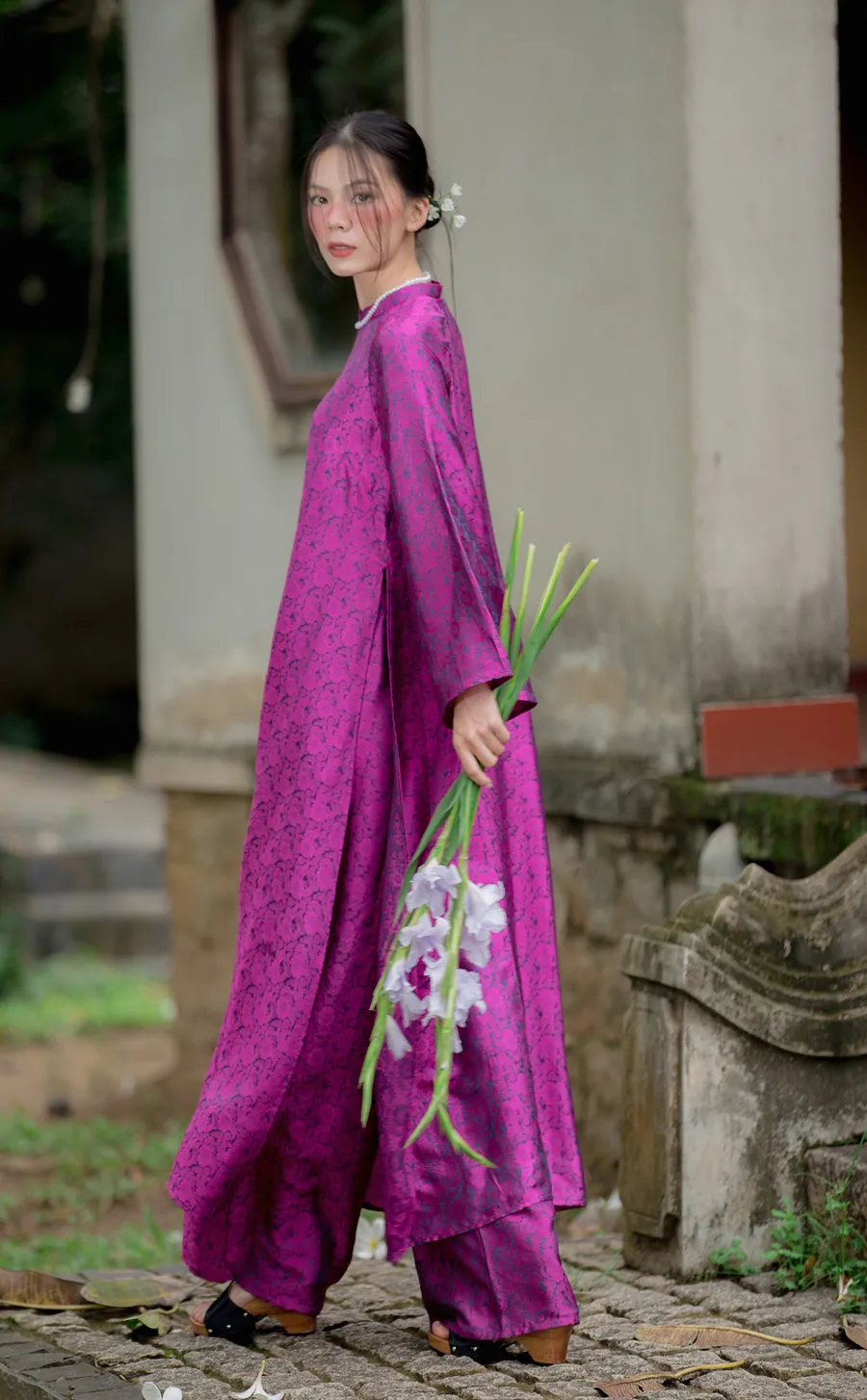 Các kiểu áo dài tím phổ biến hiện nay