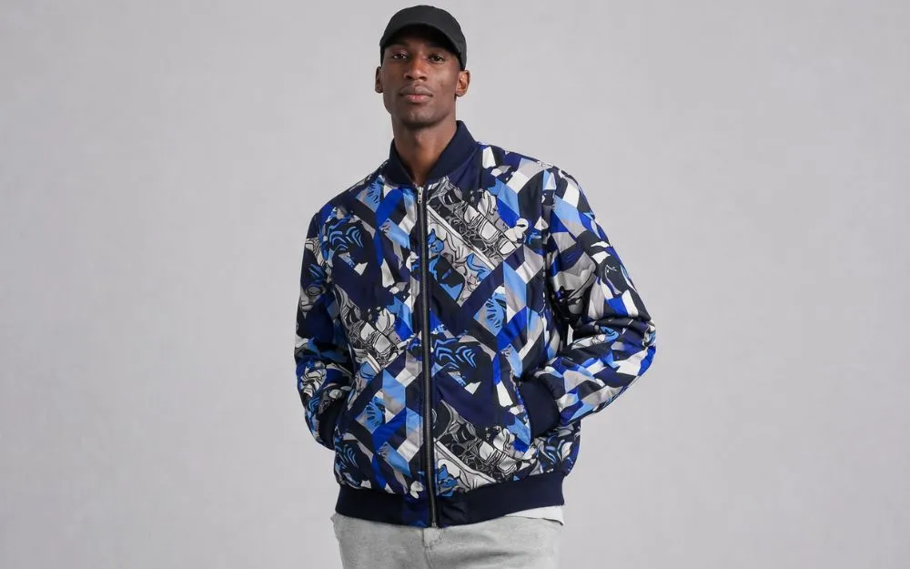 Review 8 Mẫu Áo Khoác Versace Bán Chạy, Mẫu Mã Độc Đáo - 17